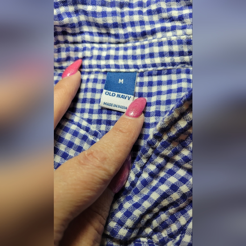Old Navy Women's Blue Checkered Button Down Shirt - Picture 2 of 5